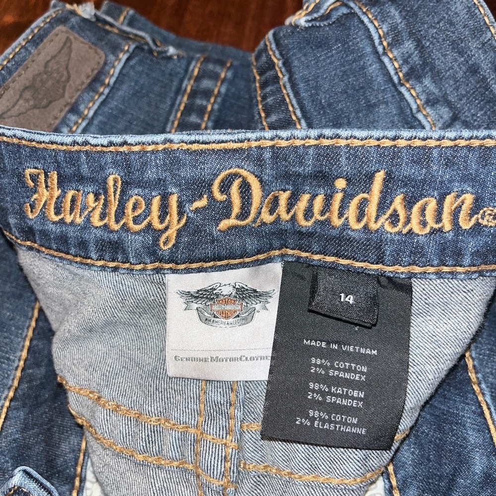 Harley Davidson women’s boot cut jeans. Size 14.
